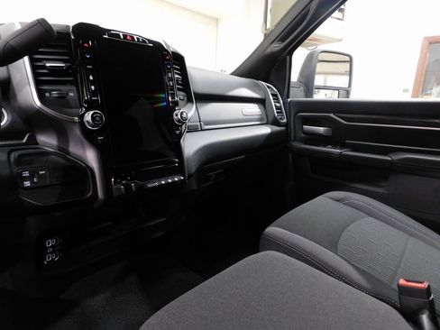 Used 2024 RAM 3500 Big Horn w/ Level 1 Equipment Group image 75