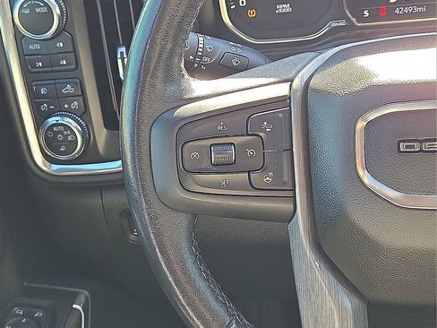 Used 2022 GMC Sierra 2500 Denali w/ Denali Black Diamond Edition image 18