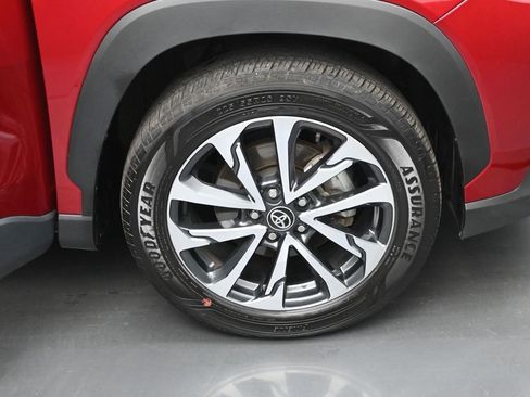 Certified 2025 Toyota Corolla Cross XLE AWD/4WD image 34