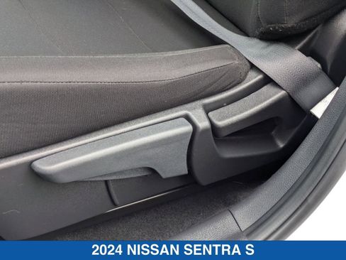Used 2024 Nissan Sentra S image 27