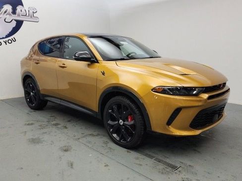 Used 2024 Dodge Hornet R/T Plus AWD/4WD image 3