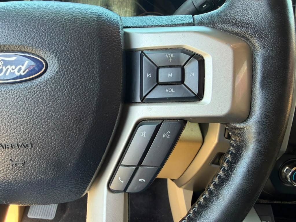 Used 2018 Ford F250 Lariat w/ Lariat Ultimate Package AWD/4WD image 12