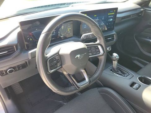 Used 2025 Ford Mustang Coupe RWD image 16