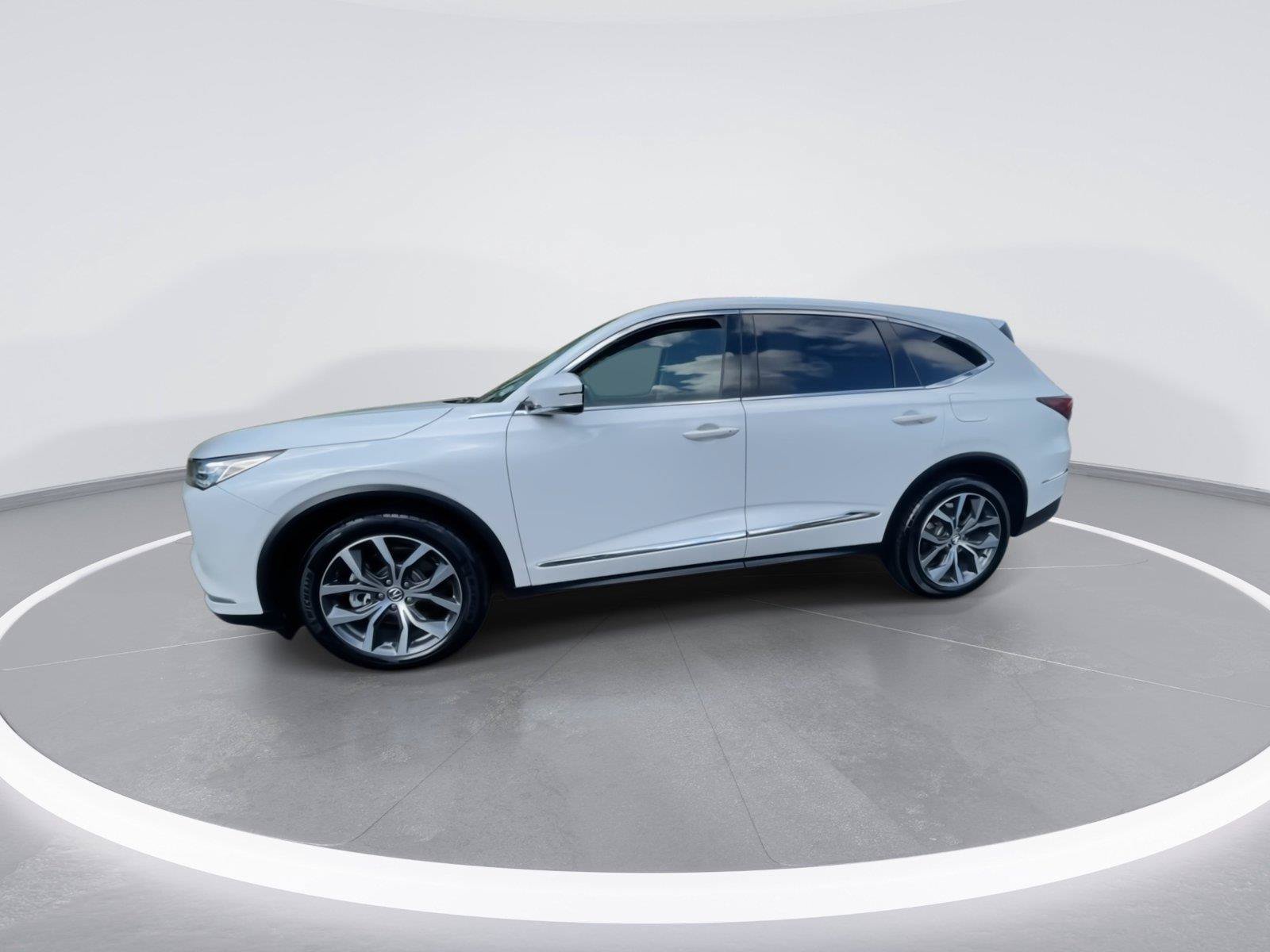 Used 2022 Acura MDX w/ Technology Package AWD/4WD image 5