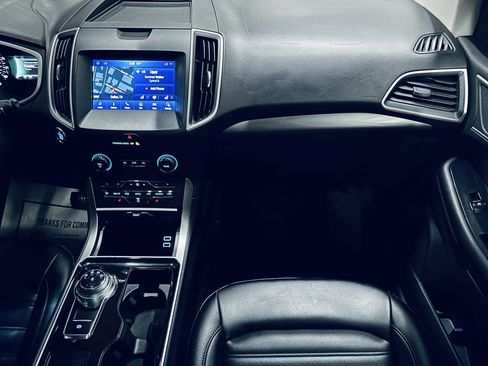 Used 2020 Ford Edge SEL w/ Convenience Package FWD image 30