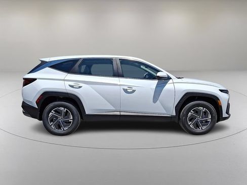 New 2026 Hyundai Tucson Blue SE AWD/4WD image 8