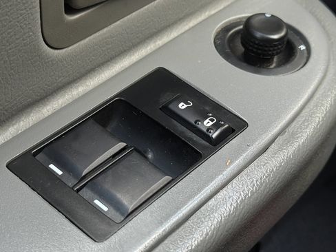 Used 2011 Dodge Dakota Big Horn RWD image 23