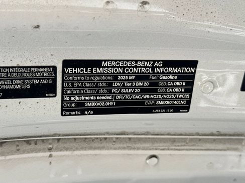 Used 2025 Mercedes-Benz E 350 4MATIC Sedan image 21