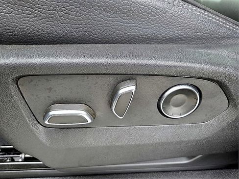 Certified 2024 GMC Yukon Denali image 18