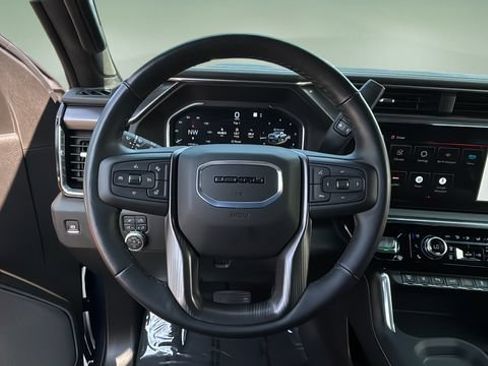 Used 2025 GMC Sierra 2500 Denali Ultimate AWD/4WD image 13