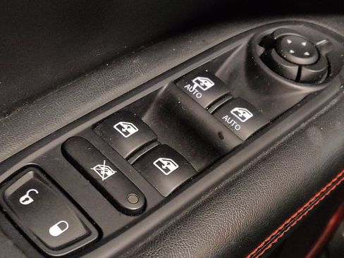 Used 2019 Jeep Compass Trailhawk image 27