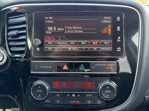 Used 2019 Mitsubishi Outlander SE FWD image 21