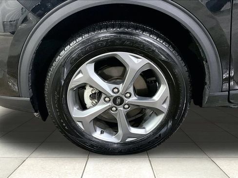 Certified 2025 Ford Escape ST-Line AWD/4WD image 12