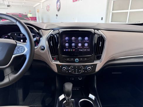 Certified 2023 Chevrolet Traverse Premier AWD/4WD image 18