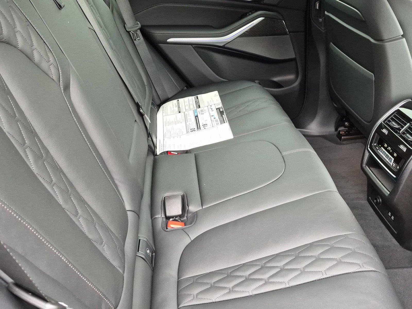 Used 2025 BMW X5 M60i AWD/4WD image 34