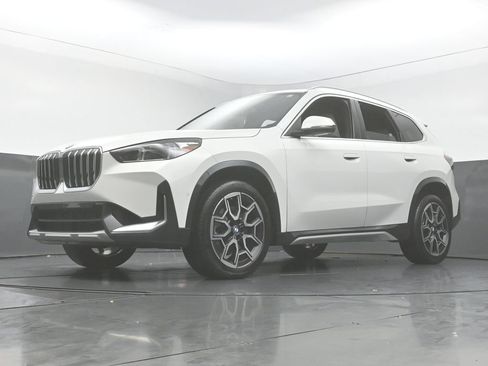 Used 2025 BMW X1 xDrive28i w/ Convenience Package AWD/4WD image 50