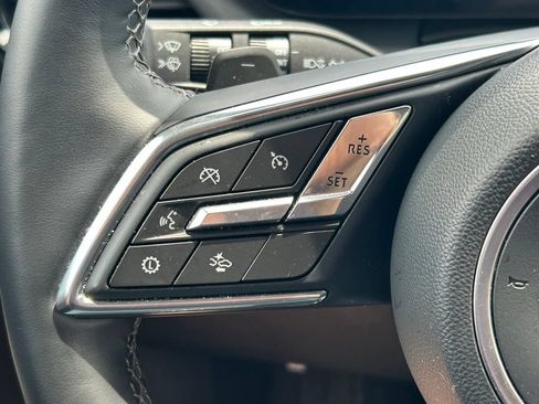 Used 2025 Buick Enclave Preferred FWD image 38