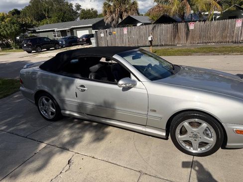 Used 2002 Mercedes-Benz CLK 55 AMG Cabriolet image 29