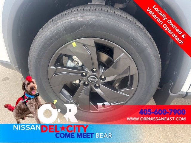 New 2026 Nissan Rogue SV w/ Cold Weather Package AWD/4WD image 9