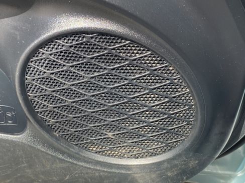 Used 2022 Toyota Prius LE image 29