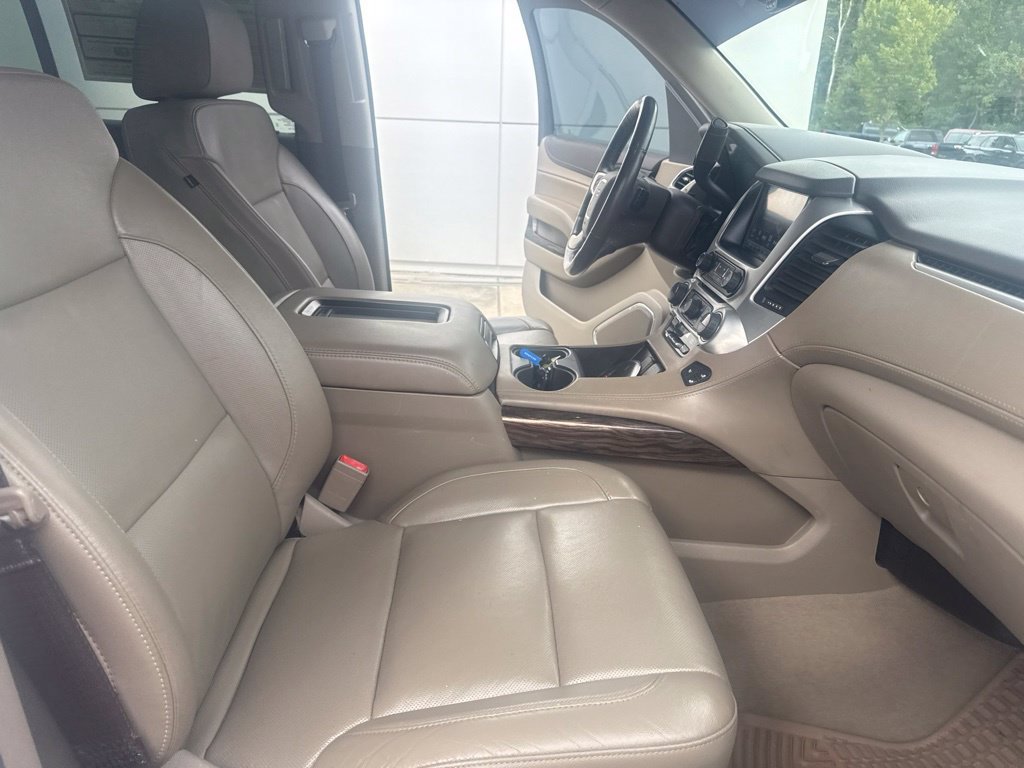 Used 2020 GMC Yukon SLT w/ Premium Edition RWD image 32