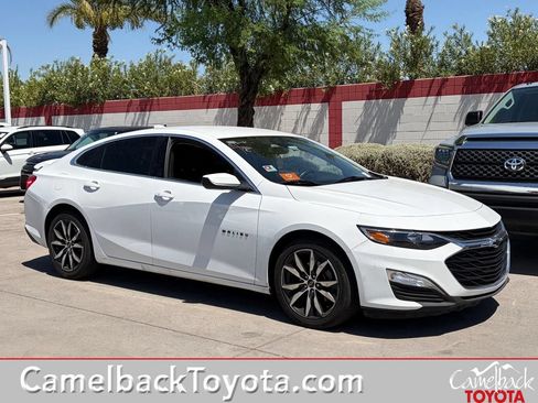 Used 2022 Chevrolet Malibu RS FWD image 1