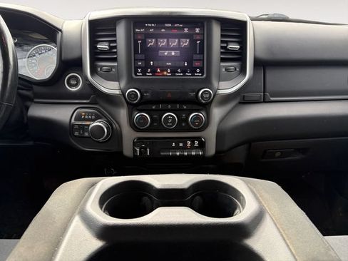 Used 2019 RAM 1500 Big Horn AWD/4WD image 11