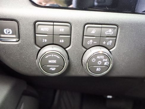 New 2026 Chevrolet Silverado 1500 LTZ AWD/4WD image 33