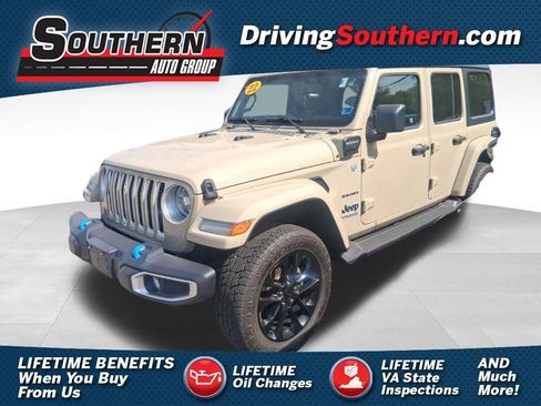 Used 2022 Jeep Wrangler Unlimited Sahara w/ Cold Weather Group AWD/4WD image 1