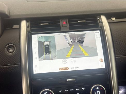 Used 2023 Land Rover Discovery S R-Dynamic image 14