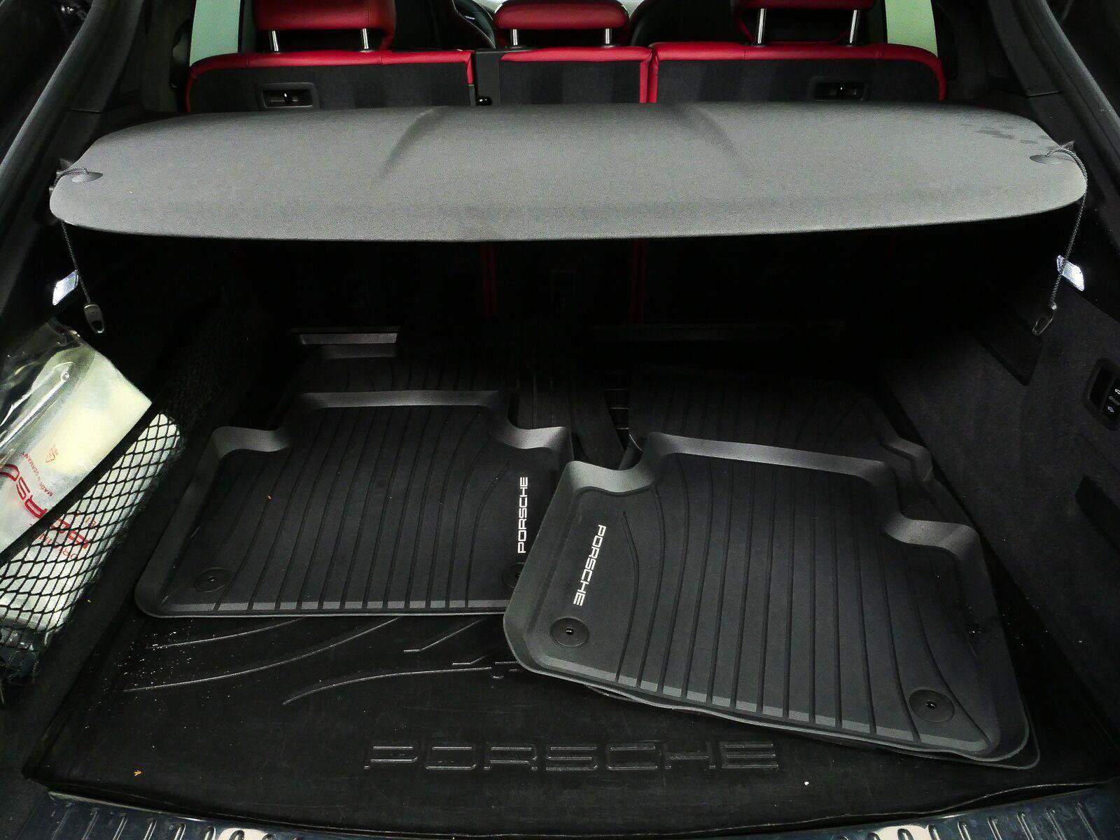 Certified 2023 Porsche Cayenne GTS AWD/4WD image 27