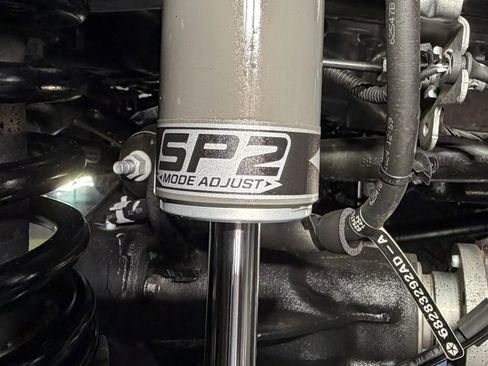 Used 2025 Jeep Wrangler Unlimited Rubicon image 28