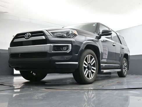 Used 2021 Toyota 4Runner Limited image 20