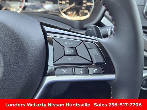 Used 2025 Nissan Altima 2.5 SR FWD image 23