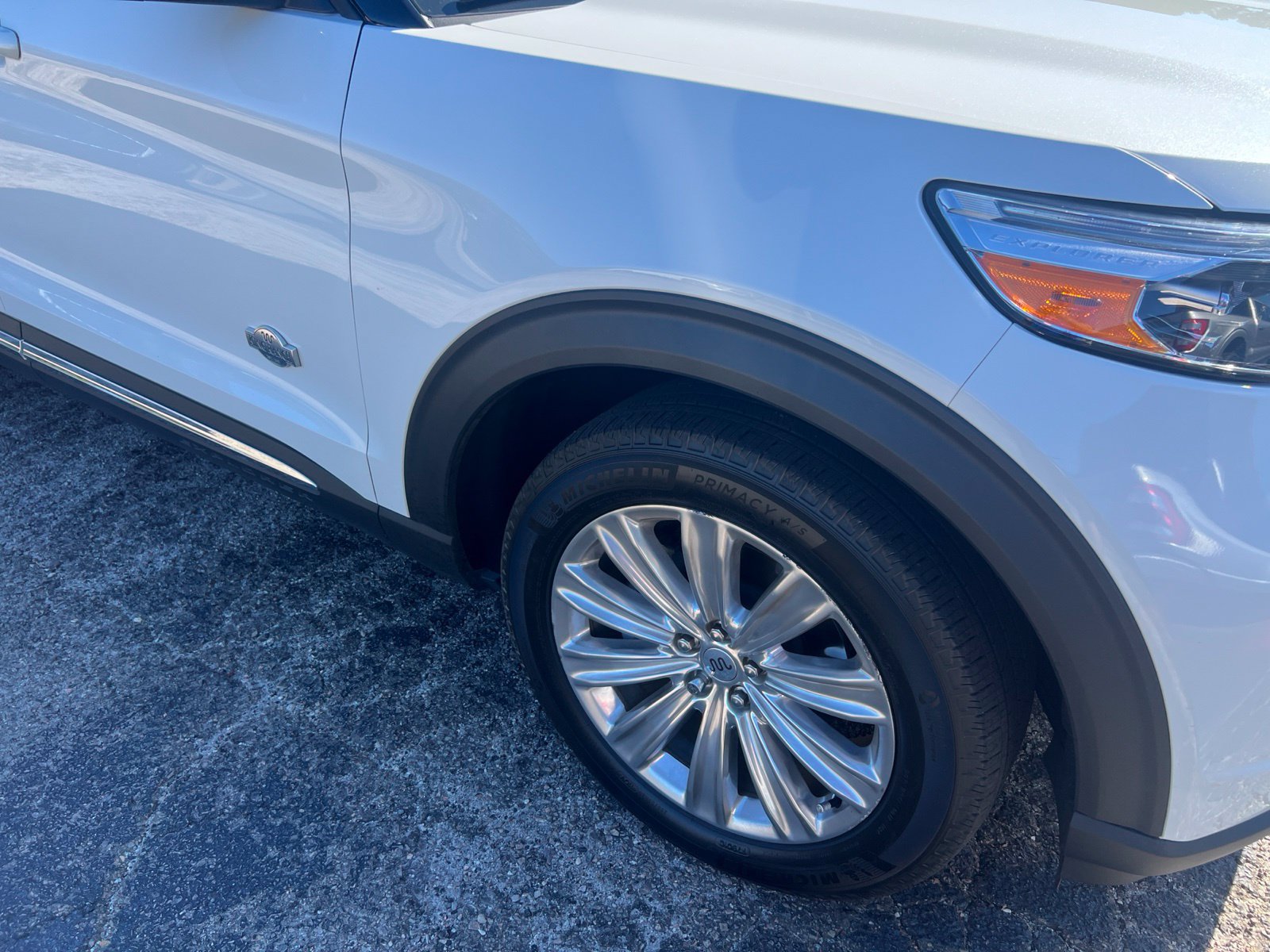 Used 2024 Ford Explorer King Ranch w/ Technology Package RWD image 17