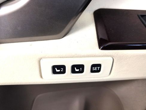 Used 2015 Lexus GX 460 w/ Premium Package image 26