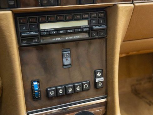 Used 1989 Mercedes-Benz 560 SL image 39