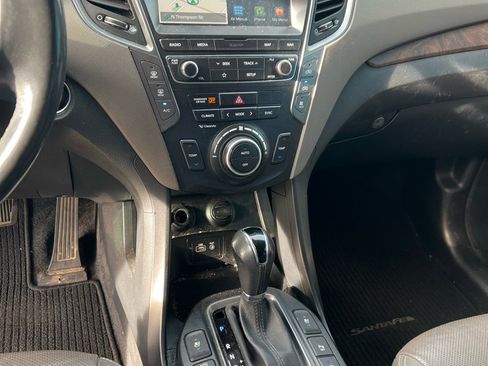 Used 2019 Hyundai Santa Fe XL image 19