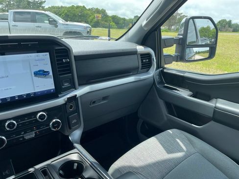 Used 2022 Ford F150 XLT w/ Equipment Group 302A High AWD/4WD image 32
