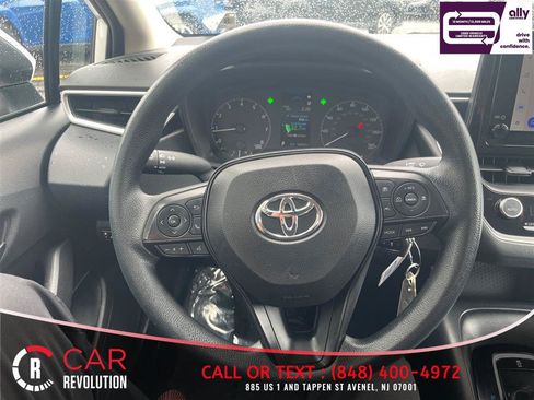 Used 2023 Toyota Corolla LE FWD image 23