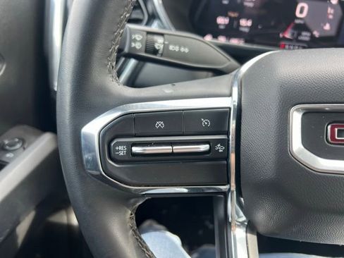 Used 2024 GMC Canyon Elevation image 15