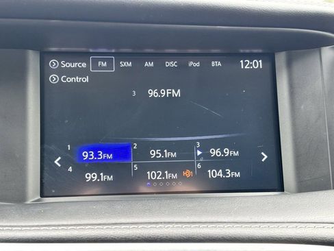 Used 2018 INFINITI QX30 Premium w/ Technology Package image 33