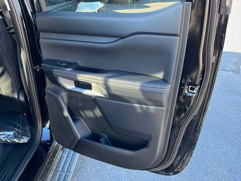 Used 2024 Ford Ranger Lariat w/ FX4 Off-Road Package AWD/4WD image 18