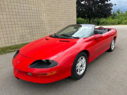 Used 1995 Chevrolet Camaro LT RWD image 9