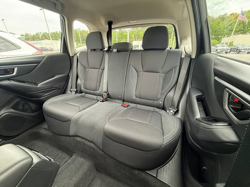 Used 2021 Subaru Forester AWD/4WD image 15