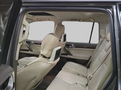 Used 2013 Lexus GX 460 Premium image 10