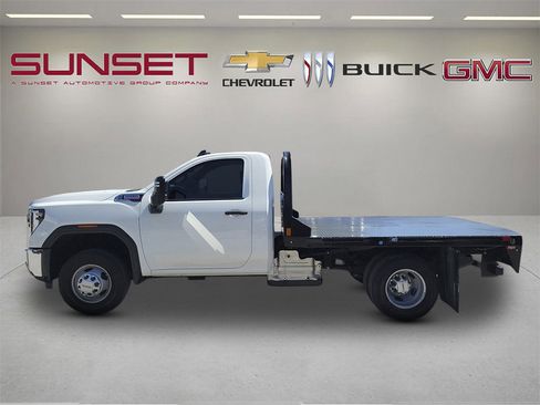 Certified 2024 GMC Sierra 3500 Pro w/ Convenience Package AWD/4WD image 7