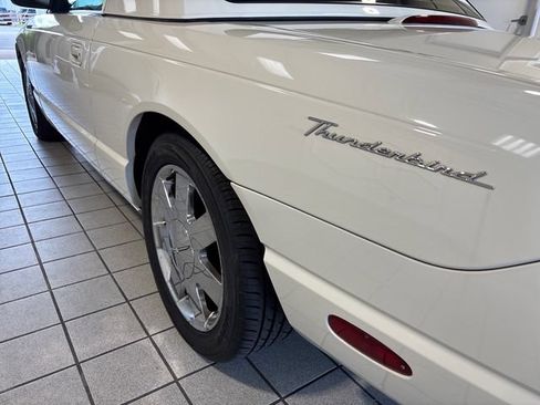 Used 2002 Ford Thunderbird RWD image 14