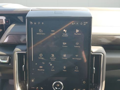 New 2026 GMC Yukon XL Elevation image 39