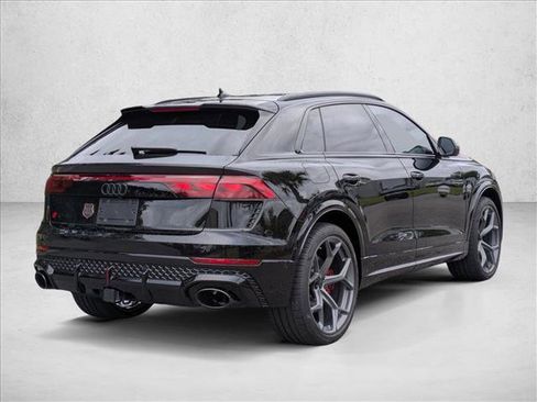 Used 2026 Audi RS Q8 performance w/ RS Design Package - Red image 5
